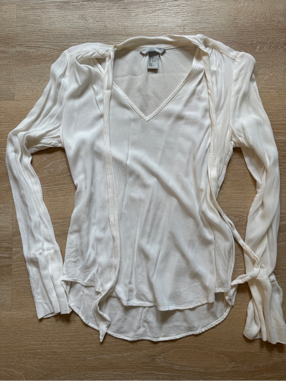 H&M White Long Sleeved Tie Neck Blouse